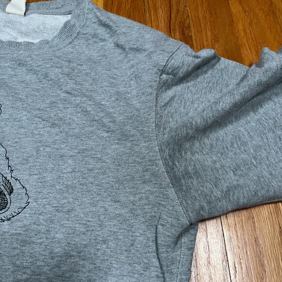 Uniqlo x Kaws Sesame Street Sweatshirt Mens Medium Gray Graphic Print Pullover - Picture 8 of 10